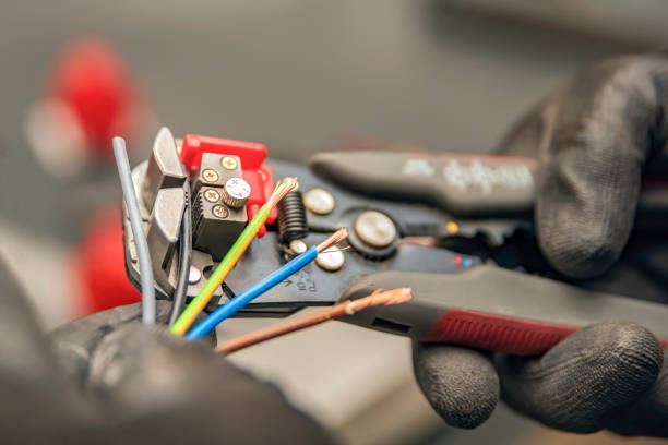 Best Local Electrician Companies  in Quincy, IL